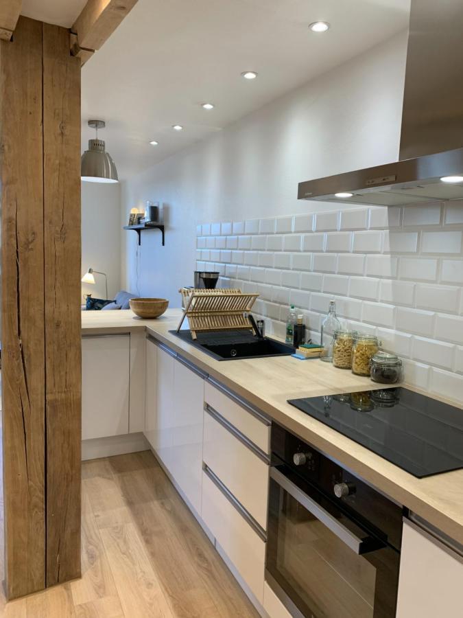 APPARTEMENT DUPLEX SAUMUR CENTRE, refait à neuf, à proximité du château Esterno foto
