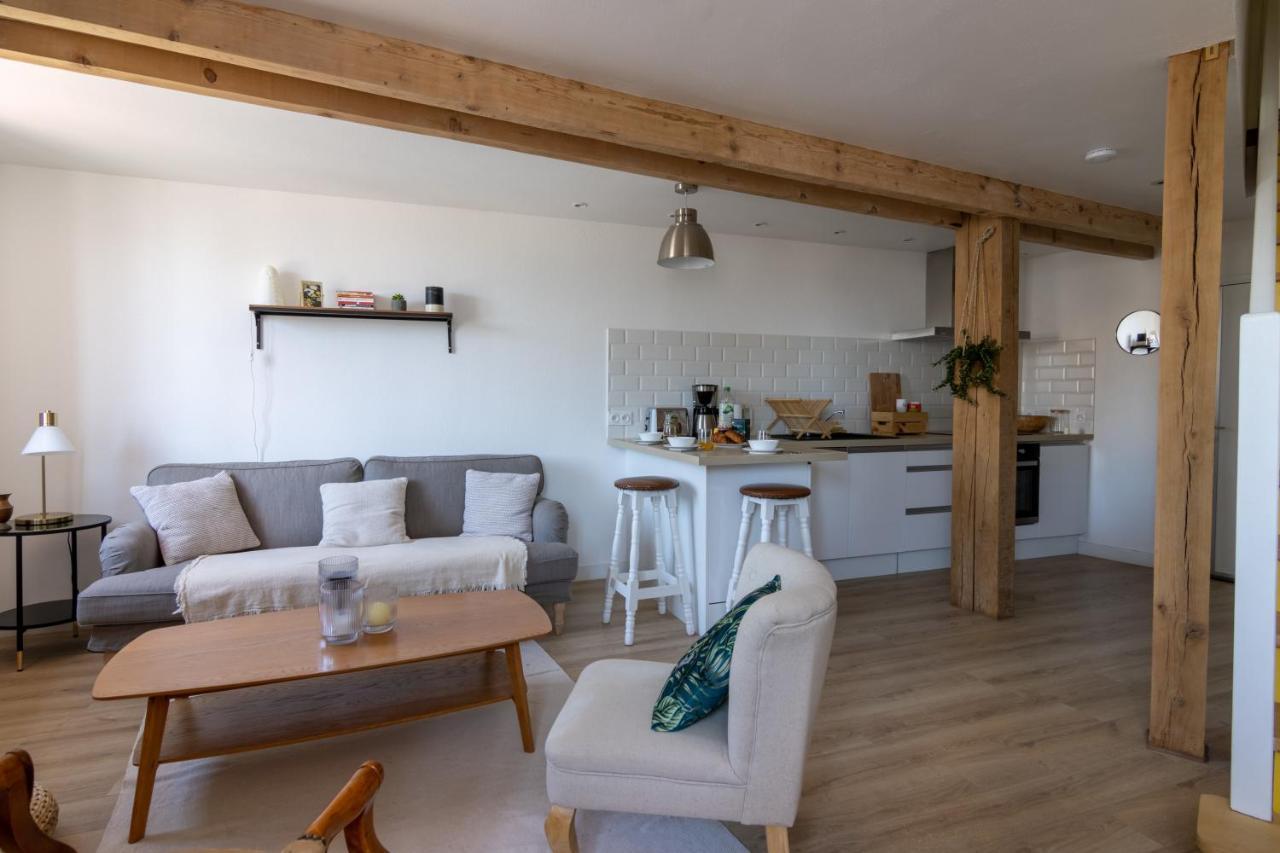 APPARTEMENT DUPLEX SAUMUR CENTRE, refait à neuf, à proximité du château Esterno foto